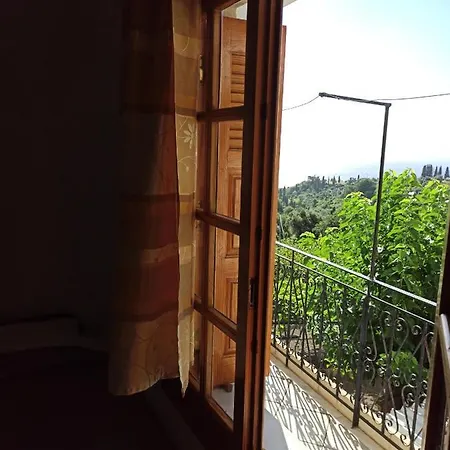 Apartment μπαλκόνι του αιγαίου Father's House In