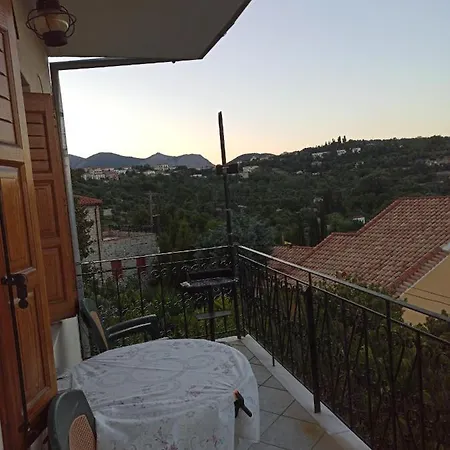μπαλκόνι του αιγαίου Father's House In Apartman