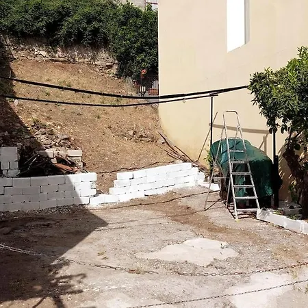 μπαλκόνι του αιγαίου Father's House In *