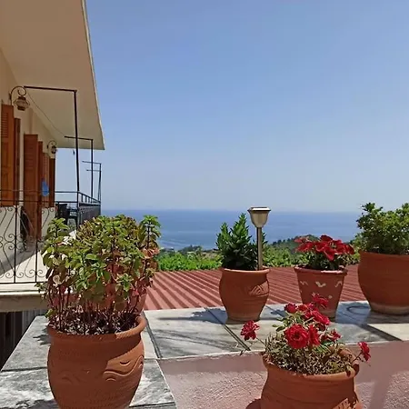 Apartamento μπαλκόνι του αιγαίου Father's House In Kími